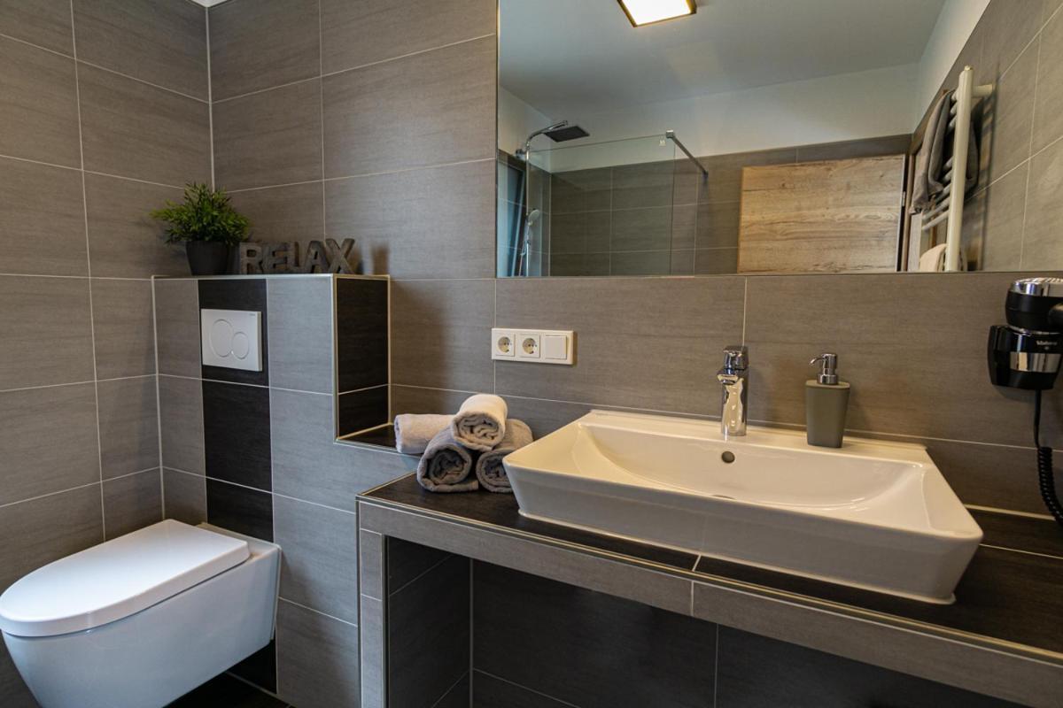 Ferienwohnung Dorfbrunnen แมร์ซิก ภายนอก รูปภาพ