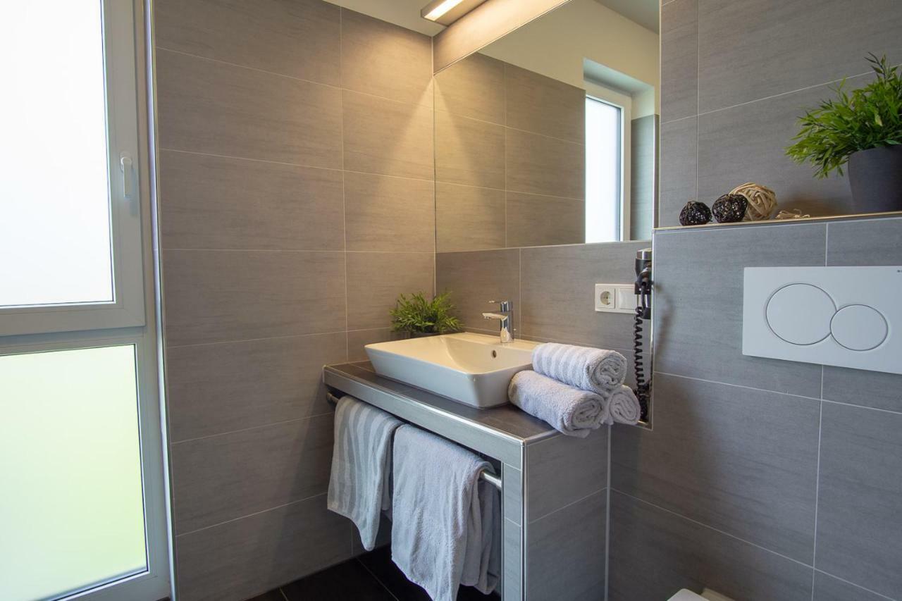 Ferienwohnung Dorfbrunnen แมร์ซิก ภายนอก รูปภาพ